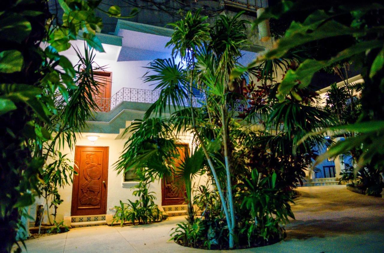Hotel El Tropical Playa Del Carmen Extérieur photo